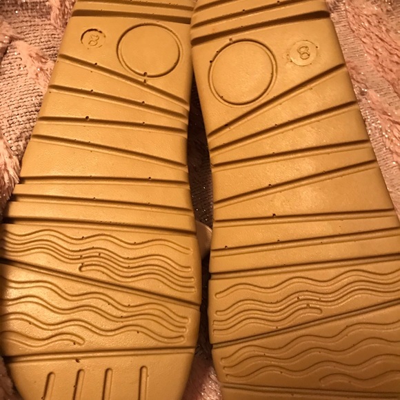 Both pairs gold an tan sold as 1 - Picture 3 of 8